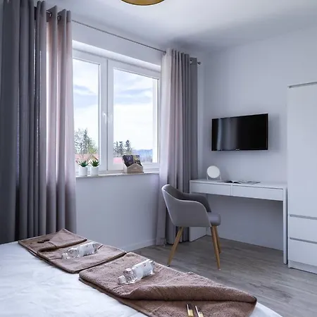 Konopnickiej 11/23 *